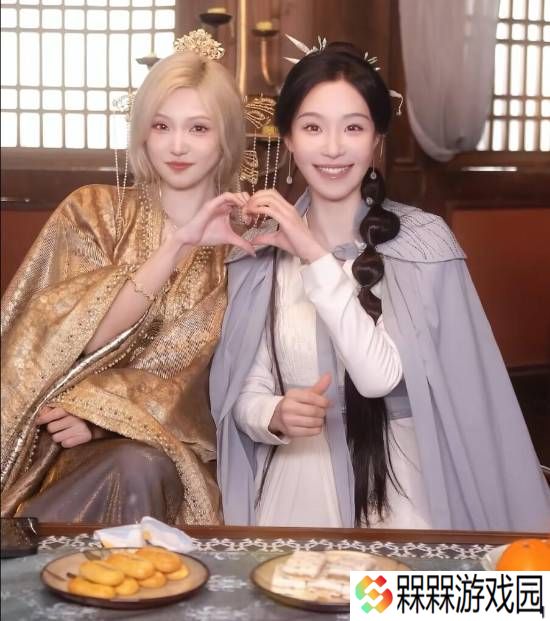 《完蛋！我被美女包围了2》花絮！可爱甜妹比心好养眼