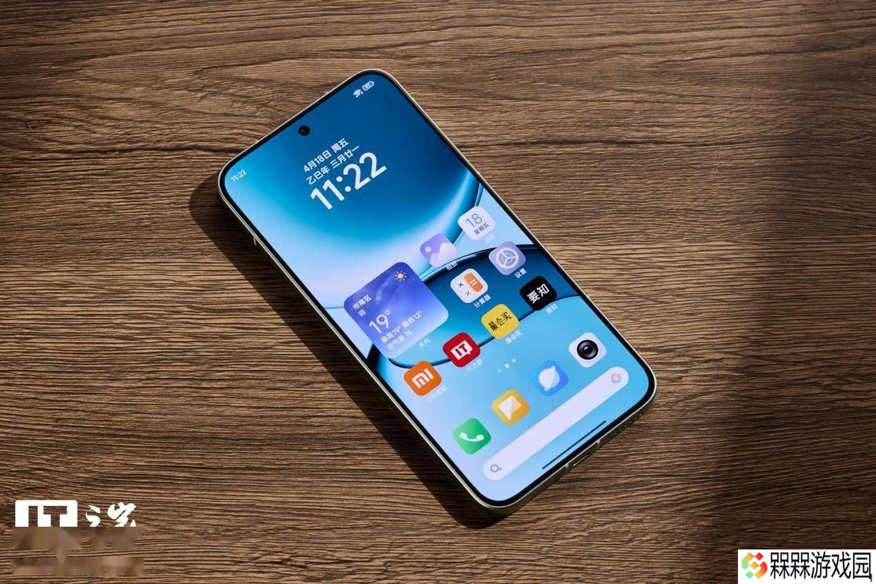 REDMI Turbo 4 Pro真机图赏：淡雅绿配色，极简设计尽显高端质感