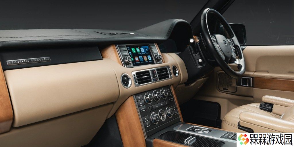 2010~2012 款揽胜海外焕新，路虎推 CarPlay 和 Android Auto 升级方案