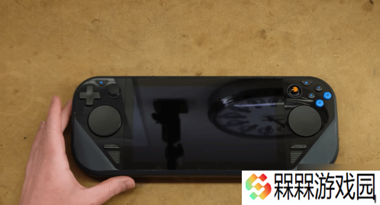 博主花2万购入Steam Deck原型机!内部结构罕见曝光