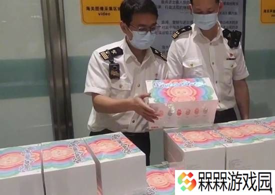 2人带144个泡泡玛特Labubu玩偶入境被查：单个炒到500元