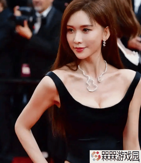 林志玲发写真大片 感叹当妈妈是24小时的忙碌 总睡眠不足