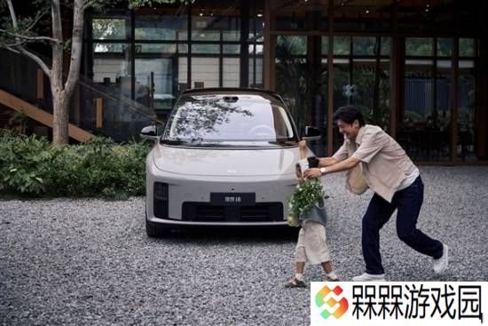 李想：第一眼看到理想i8我都觉得丑！
