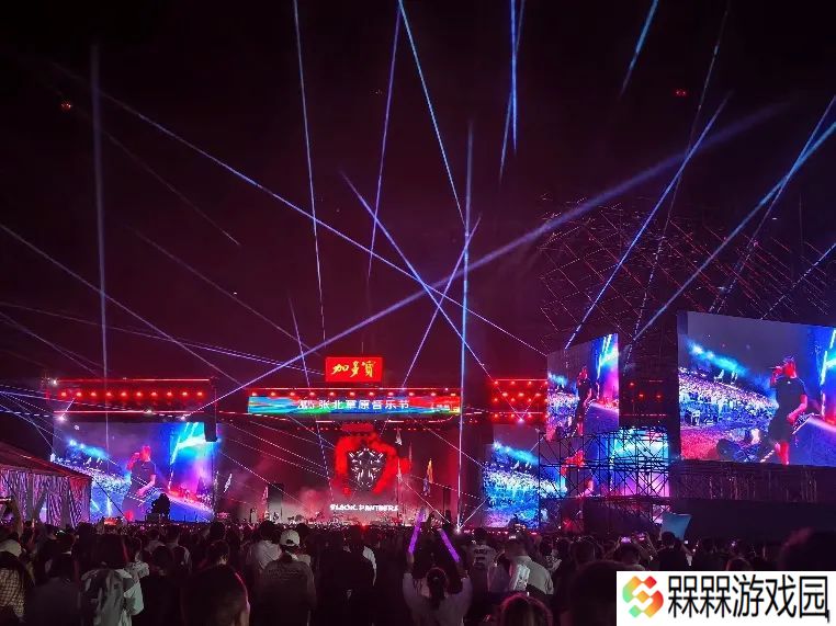 手机显示 VIP 专属标识：河北联通与华为在 2025 张北草原音乐节“秀肌肉”，5G-A 下行峰值 4.89Gbps