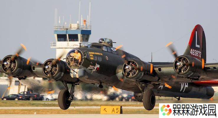 B17飞行堡垒游戏玩法指南 掌握B17飞行堡垒游戏的技巧和策略