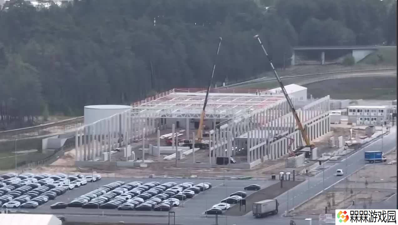 特斯拉柏林工厂：新车采用无监督自动驾驶技术厂内运输