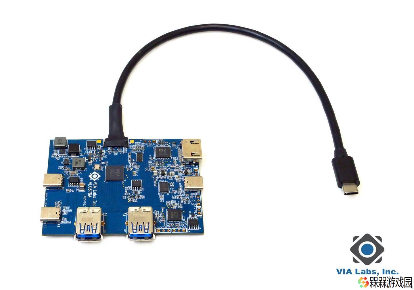威锋电子亮相COMPUTEX：游戏掌机USB4底座扩展坞设计节能又高效